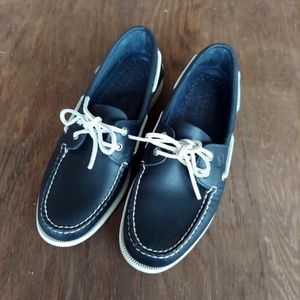 Brand new Sperry Topsider Navy Blue Boat Shoes